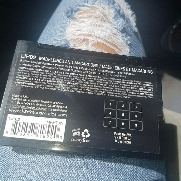 NYX 'Love in Paris' 9-color shadow pallette👩🏽🎤 - Picture 3 of 3